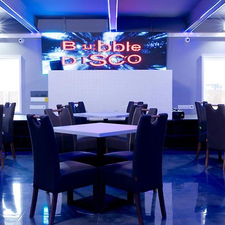 Bubble Hotel Es Rendezvenykoezpont Zalaegerszeg Luaran gambar
