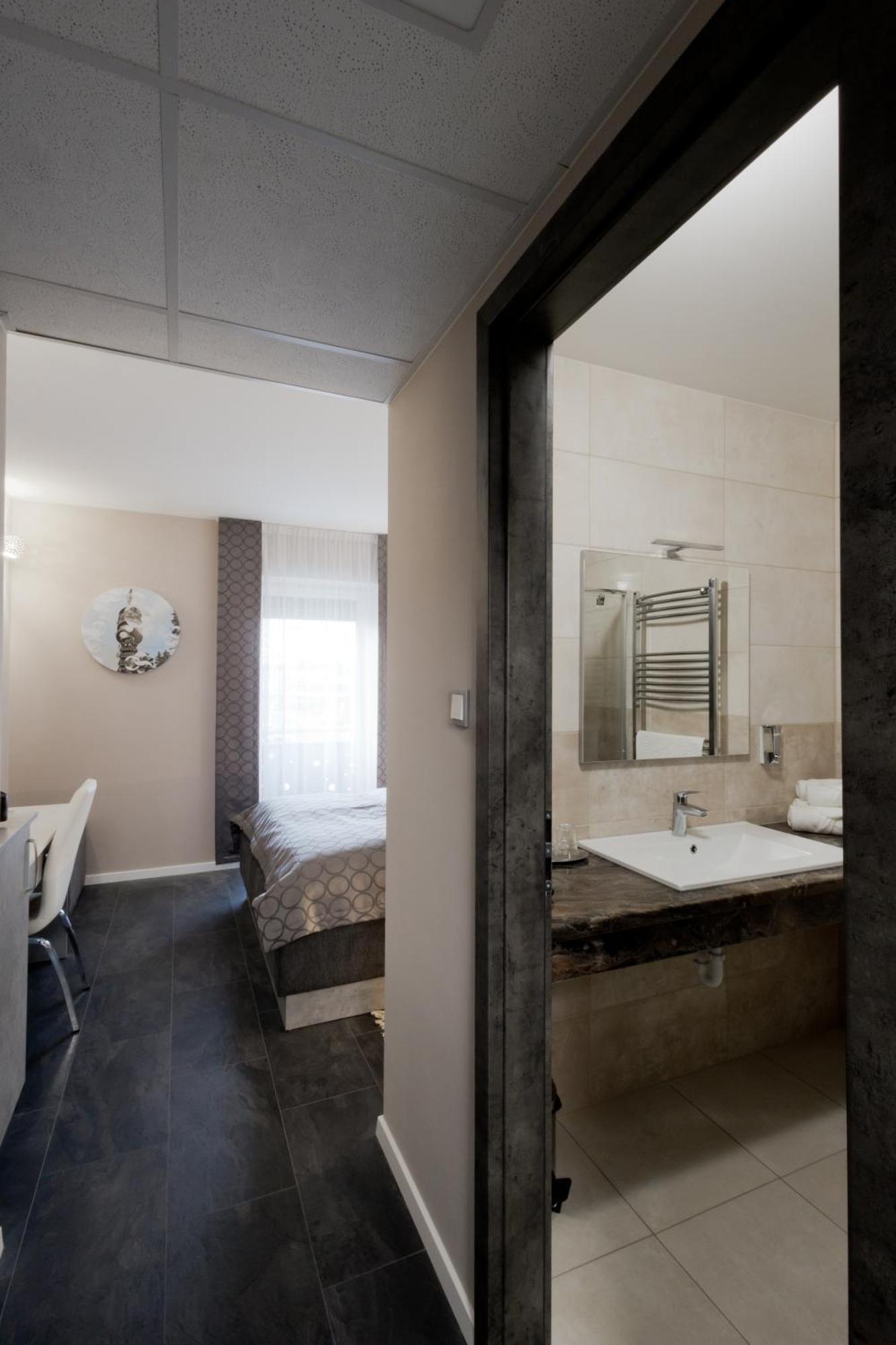 Bubble Hotel Es Rendezvenykoezpont Zalaegerszeg Luaran gambar