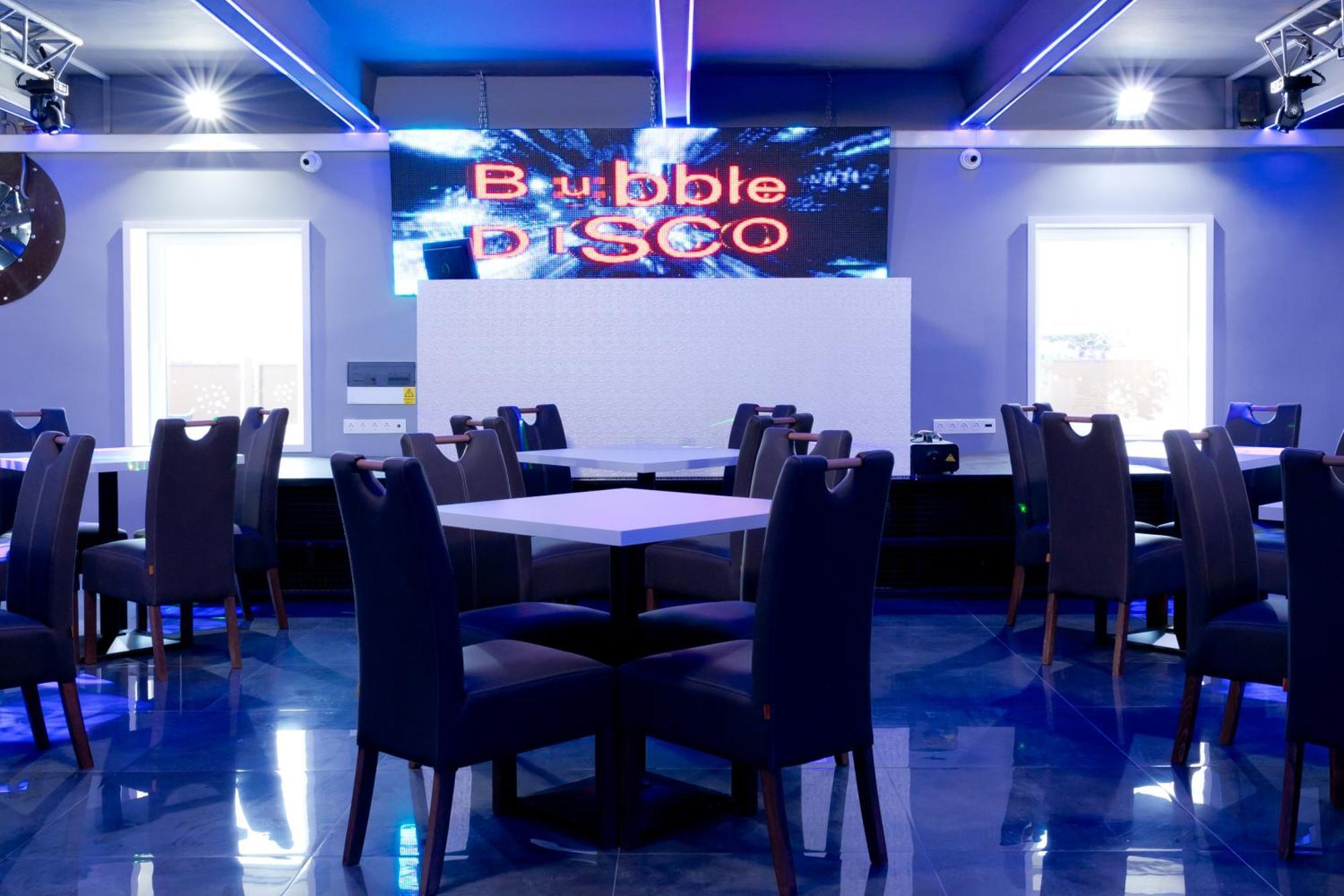 Bubble Hotel Es Rendezvenykoezpont Zalaegerszeg Luaran gambar
